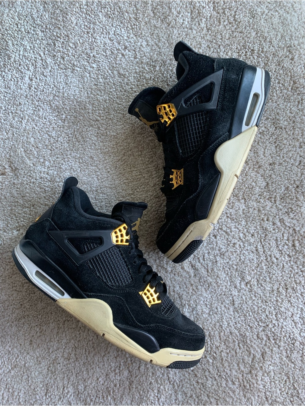 Jordan 4 Retro “Royalty”